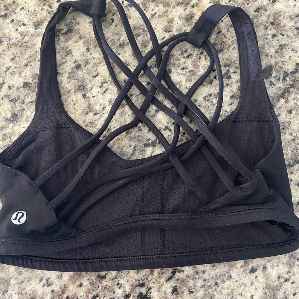 Lululemon sports bra! Size 4
